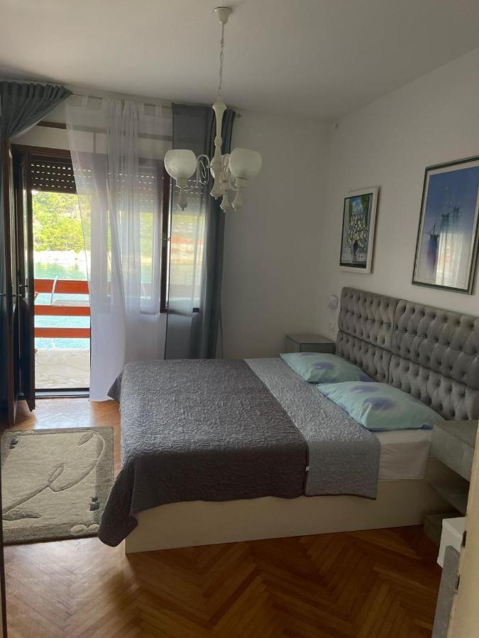 Makjanic Apartment Jelsa  Extérieur photo